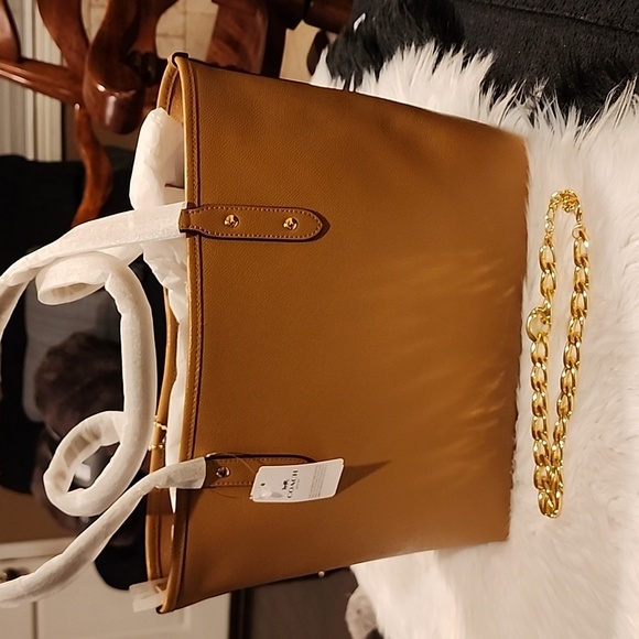 Coach Tote in Light Saddle Color NWT - Picture 2 of 3